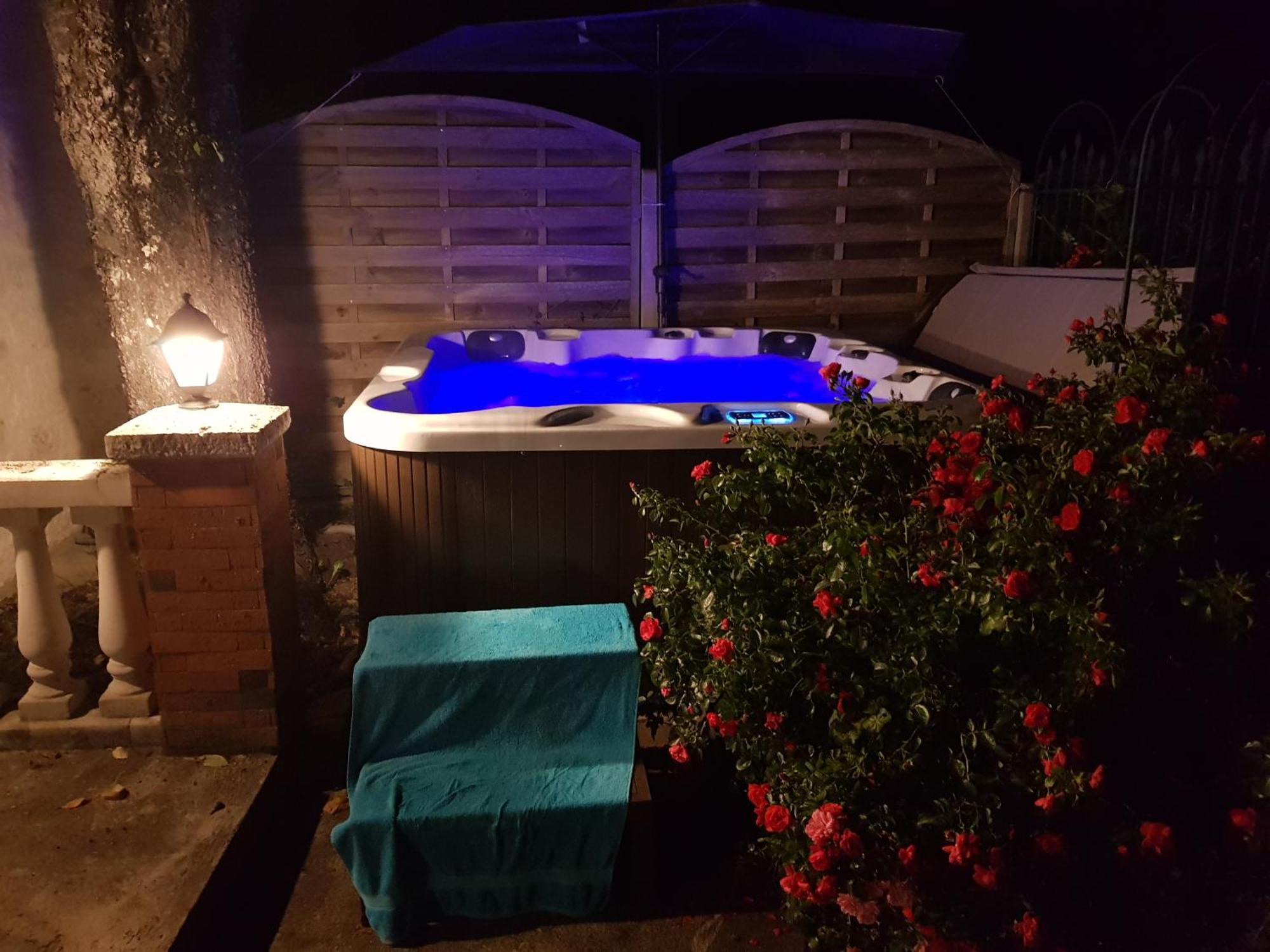 La Perle Secrete Bed & Breakfast Theneuille